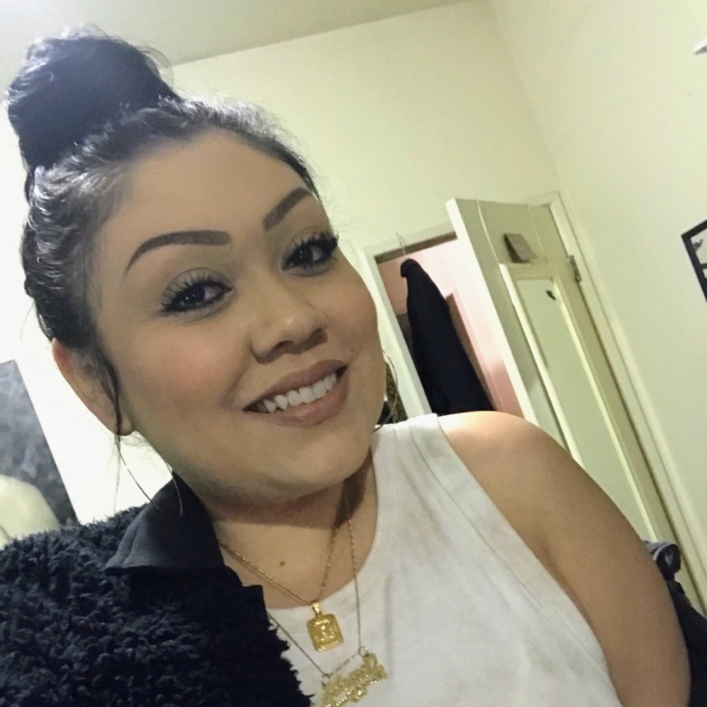 Meet your Posher, Ruth - Picture 2 of 3